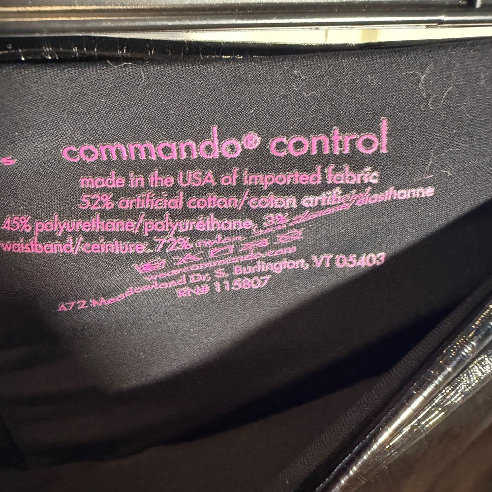 Commando Glossy Black Leggings - Picture 3 of 4